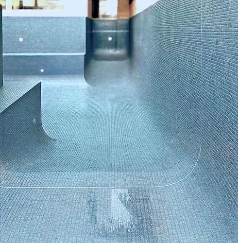 Bisazza architectural swimming pool mosaic curved radius detail